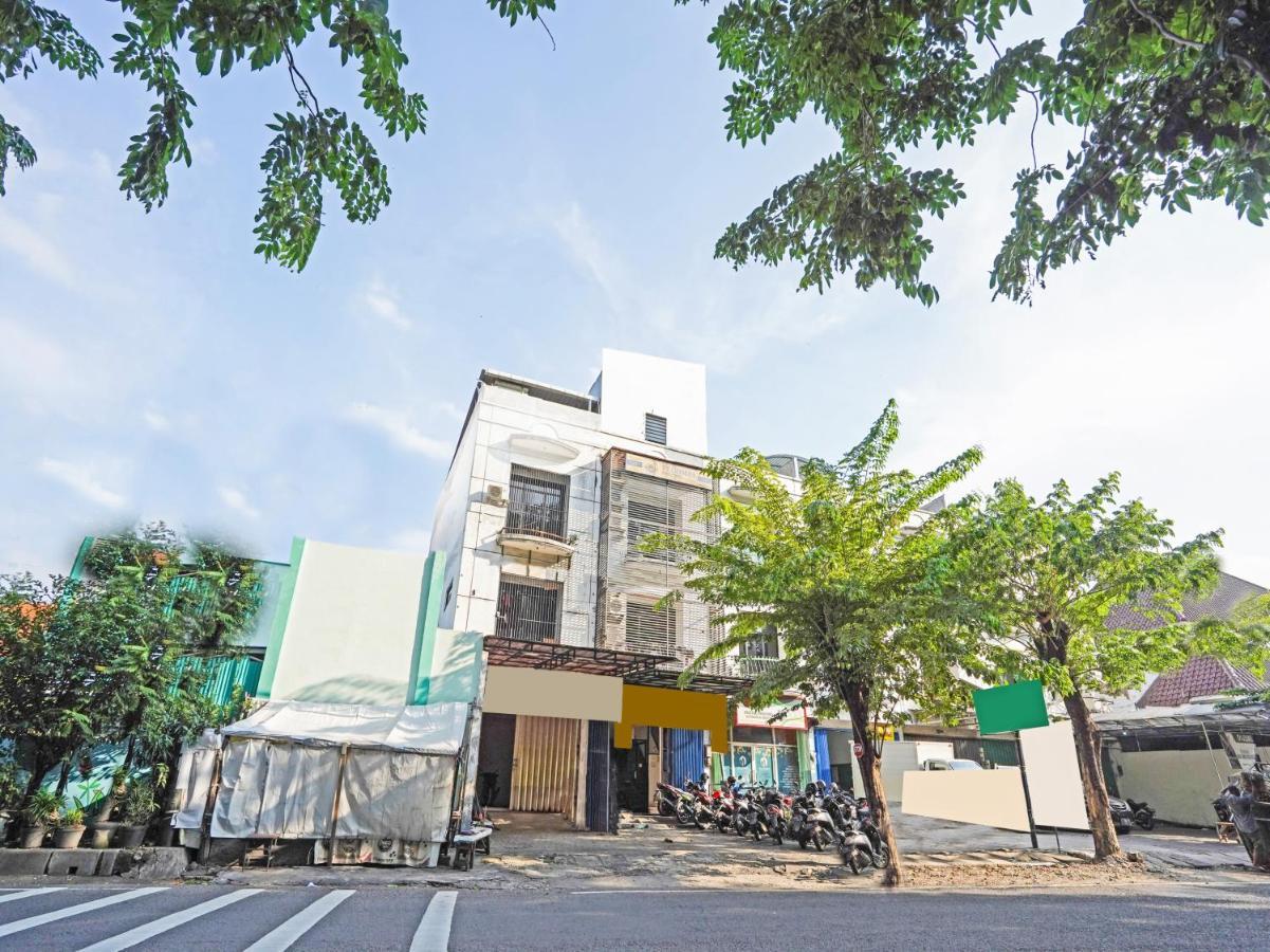 SPOT ON 90403 Gosepa Ngagel Hotel Surabaya Bagian luar foto